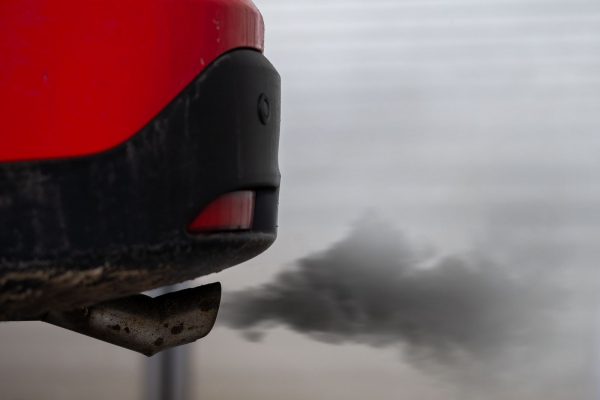 Smoke from the exhaust despite correct compression - the problem lies in the oil control ring