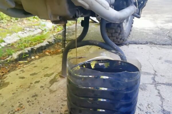 Płukanie silnika w motocyklu: Krok po kroku