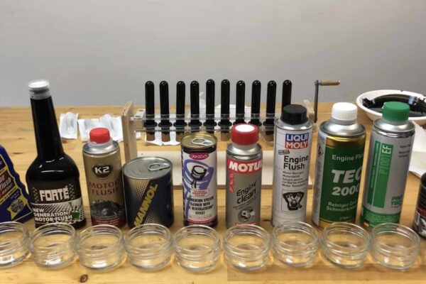 Składniki Płukanek do Silnika Ujawnione: Analiza Chemicznych Kompozycji 9 Popularnych Marek