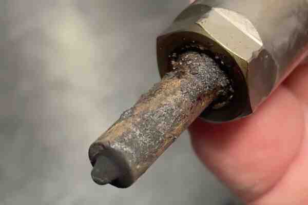 Analysis of Fuel Aging Processes and Deposit Formation Mechanisms in Diesel Injectors