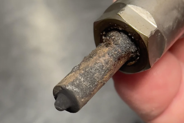 Analiza Procesów Starzenia Paliwa i Mechanizmów Powstawania Osadów we Wtryskiwaczach Diesel