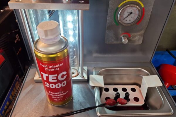 TEC 2000 or Liqui Moly for diesel injectors? An honest, SDS-based comparison